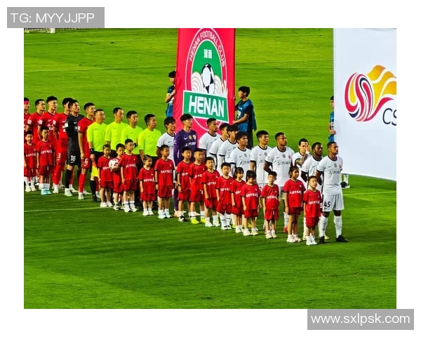 尼尔利亚与韩国的精彩对决展现足球魅力与团队精神